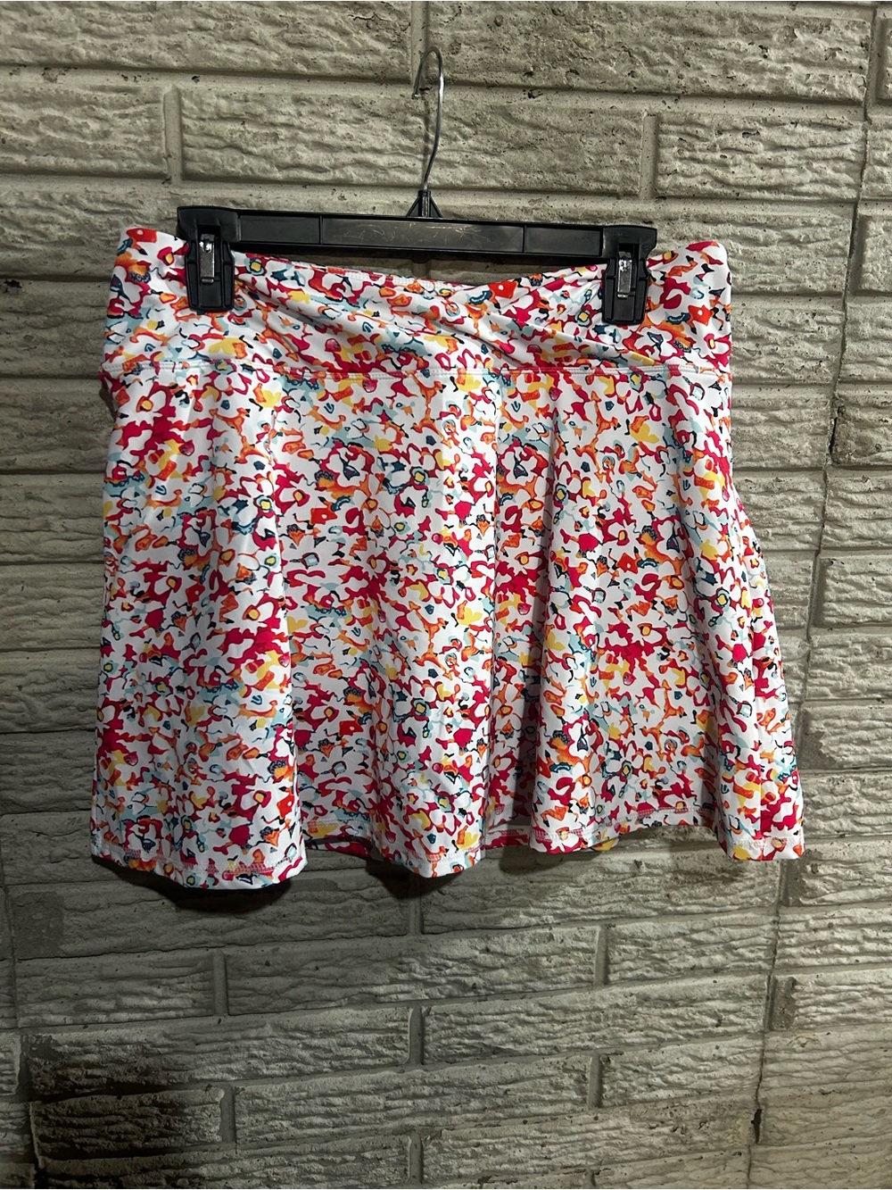 Women’s White Floral-Print Skirt w/ Compression Shorts - Multicolor Accent Sz L